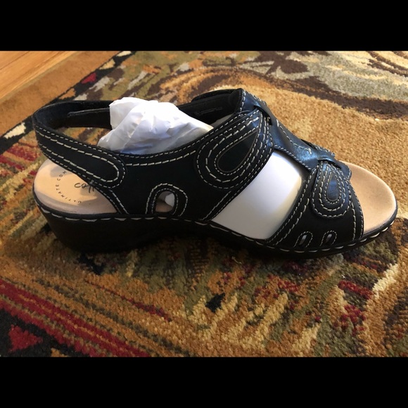 Clarks Shoes - Clarks Lexi sandals, Walnut 9xW